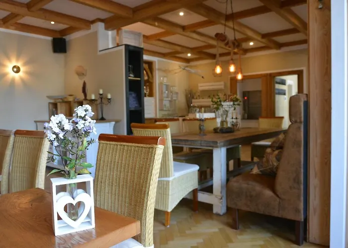 Gaestehaus Astrids Strandmuschel 4* בינץ